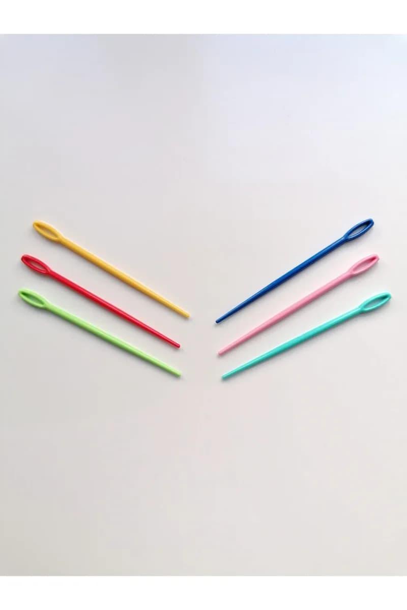 50 Adet Plastik Yün İğnesi 6 Renk 9 cm