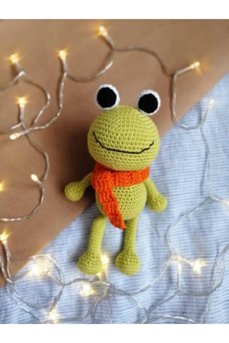 Amigurumi Atkılı Kurbağa Oyuncak